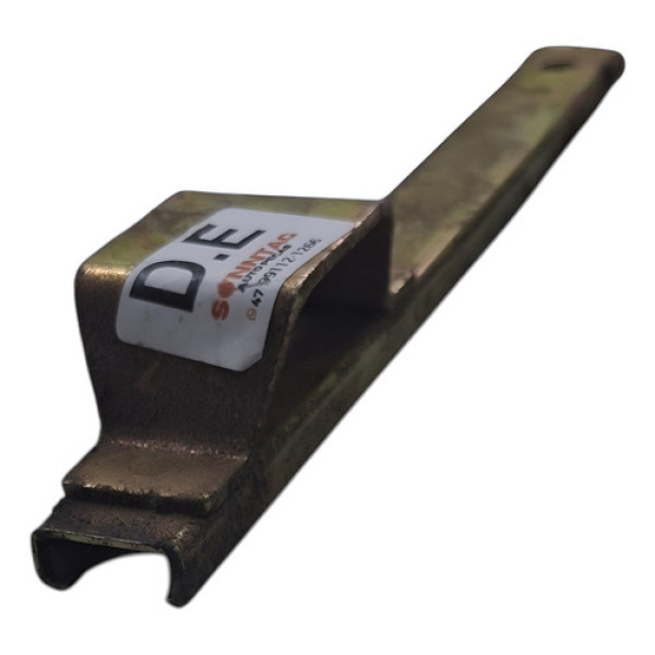 Suporte Vidro Dianteiro Esquerdo Chevrolet Corsa 1997 4p