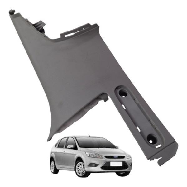 Moldura Superior Porta Malas Direito Ford Focus 2011 2012