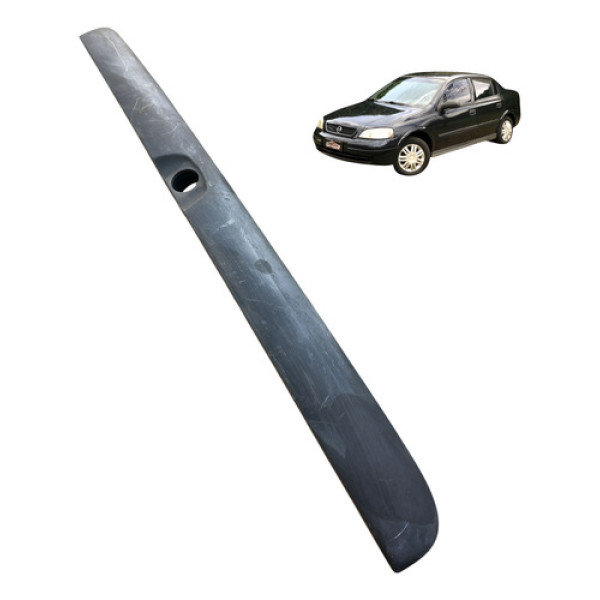 Friso Tampa Traseiro Chevrolet Astra Gl Sedan 1.8 1999 Preto