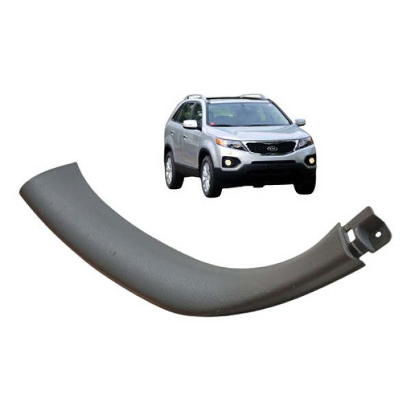 Moldura Tampa Traseira Esquerda Kia Sorento 2.4 2011