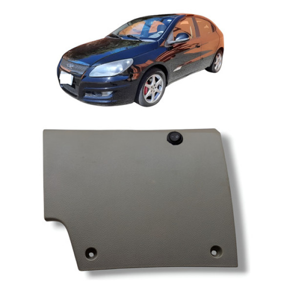 Tampa Caixa Fusivel Painel Chery Cielo 1.6 16v 2010 Usado